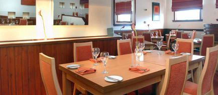 King Robert Hotel Restaurant