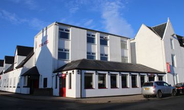 Royal Hotel