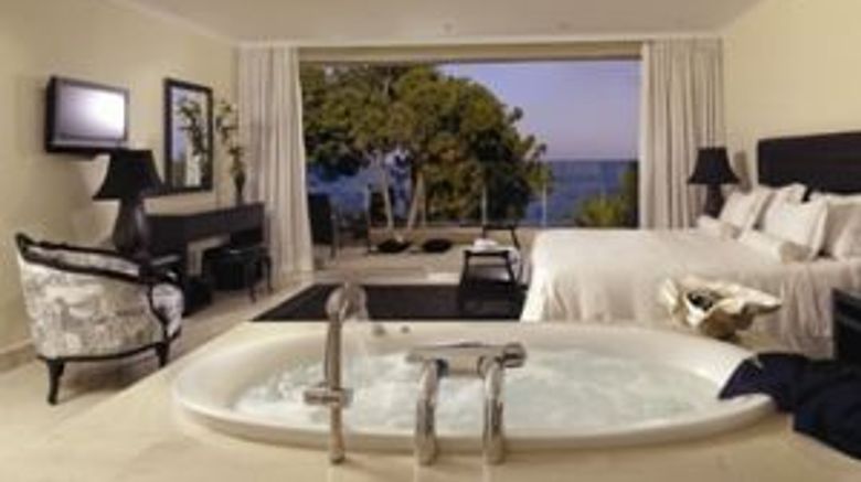 <b>Out of the Blue, Capsis Elite Resort Room</b> <b>Out of the Blue, Capsis Elite Resort Room</b>