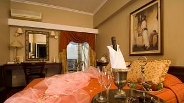 Coral Hotel Athens Suite