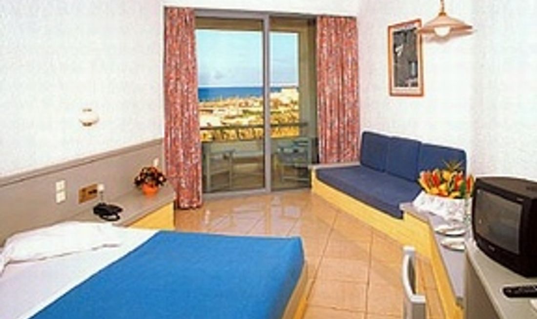 Dolphin Bay Holiday Resort Room
