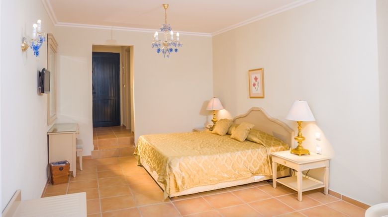 <b>CNic Paleo ArtNouveau Hotel Room</b>