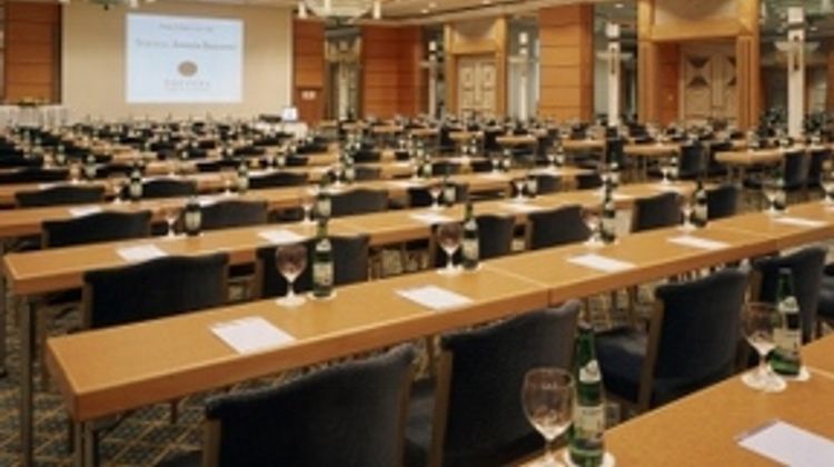 Sofitel Budapest Chain Bridge Meeting