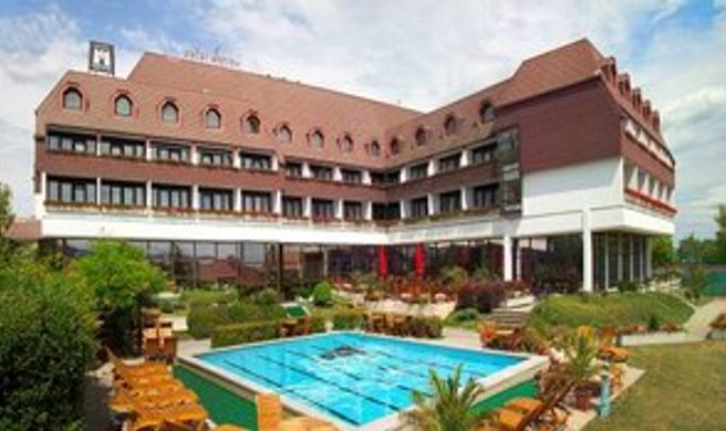 Hotel Sopron Exterior