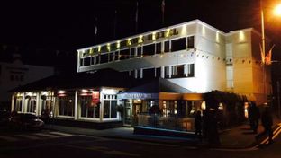 Alcock & Brown Hotel