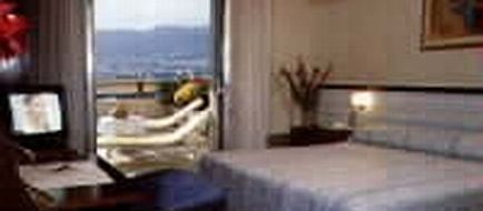 Augustus Hotel Room