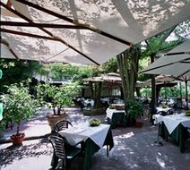 Villa Aurora Hotel Restaurant
