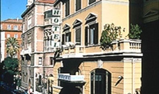 Hotel Britannia Exterior