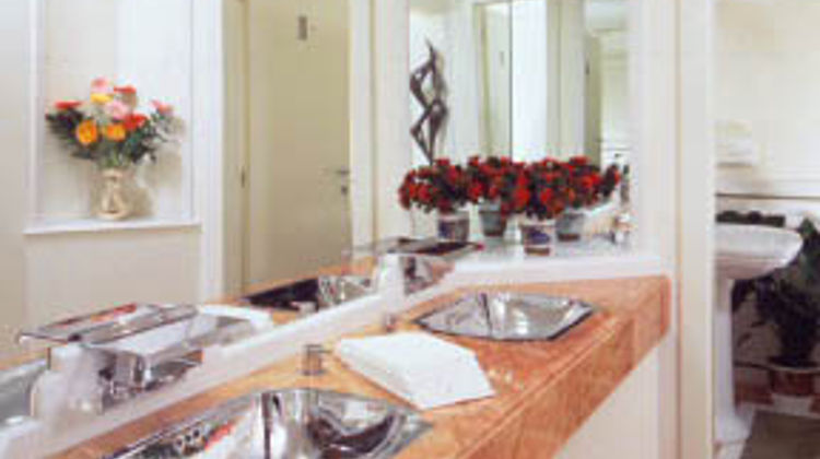 Hotel Britannia Room