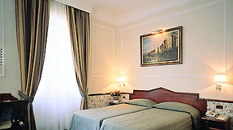Hotel Britannia Room