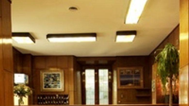 <b>Hotel Golf Lobby</b>