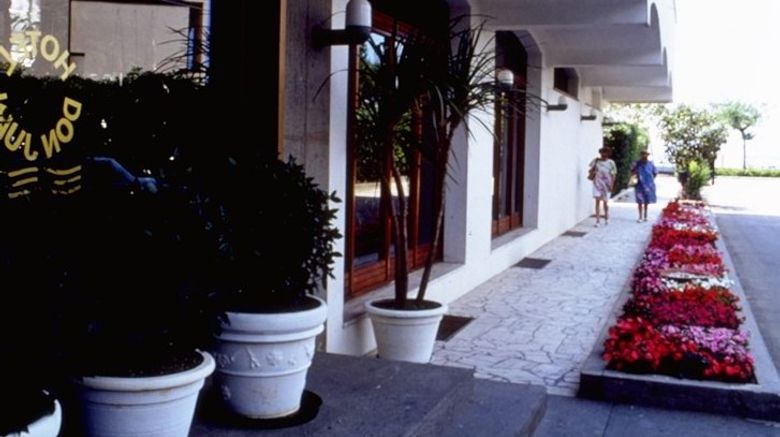 <b>Grand Hotel Don Juan Lobby</b> <b>Grand Hotel Don Juan Lobby</b>