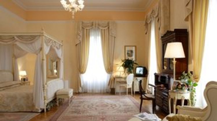 Grand Hotel & La Pace Suite