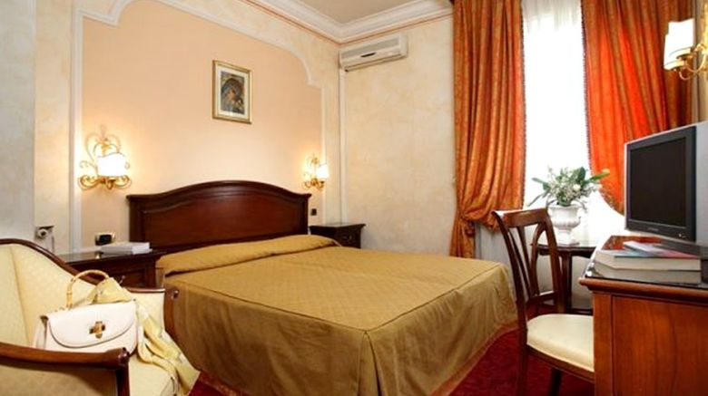 <b>Grand Hotel Hermitage Room</b>