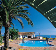 Aloha Hotel Pool