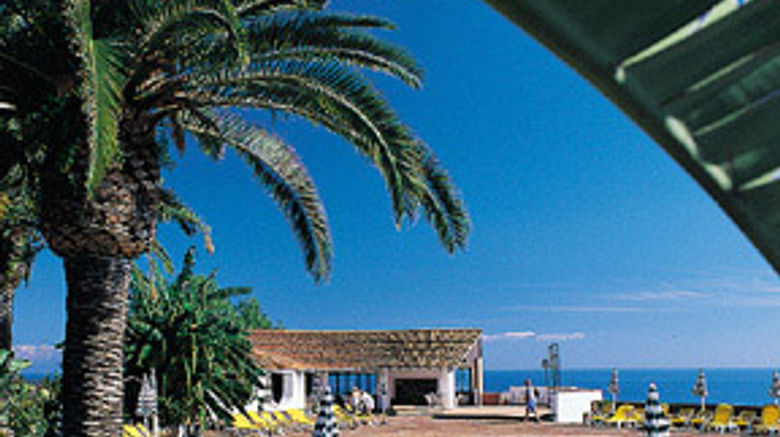 <b>Aloha Hotel Pool</b>