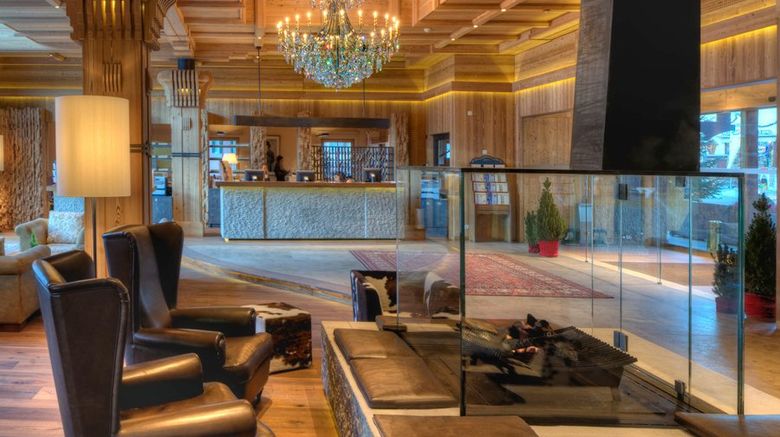 <b>ADLER Spa Resort DOLOMITI Lobby</b> <b>ADLER Spa Resort DOLOMITI Lobby</b>