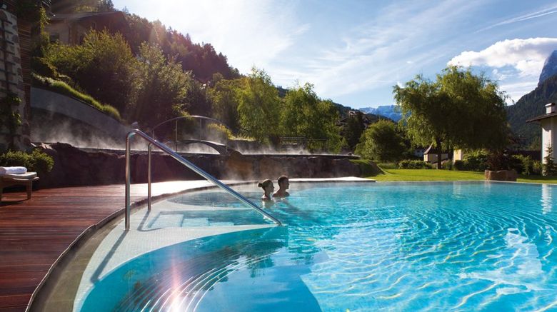 <b>ADLER Spa Resort DOLOMITI Pool</b> <b>ADLER Spa Resort DOLOMITI Pool</b>