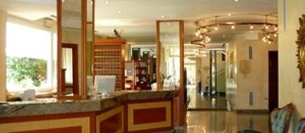 Grand Hotel Riva Del Sole Lobby