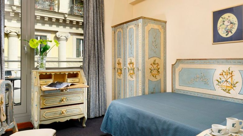 <b>Commodore Hotel Room</b>