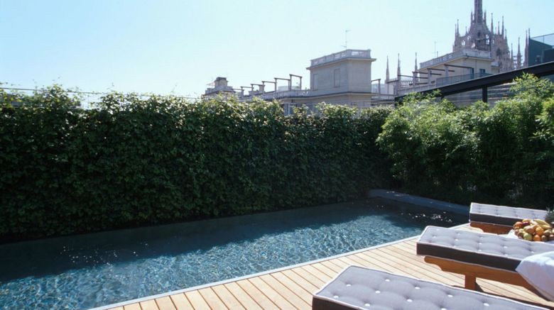 <b>Sina De La Ville Spa</b>