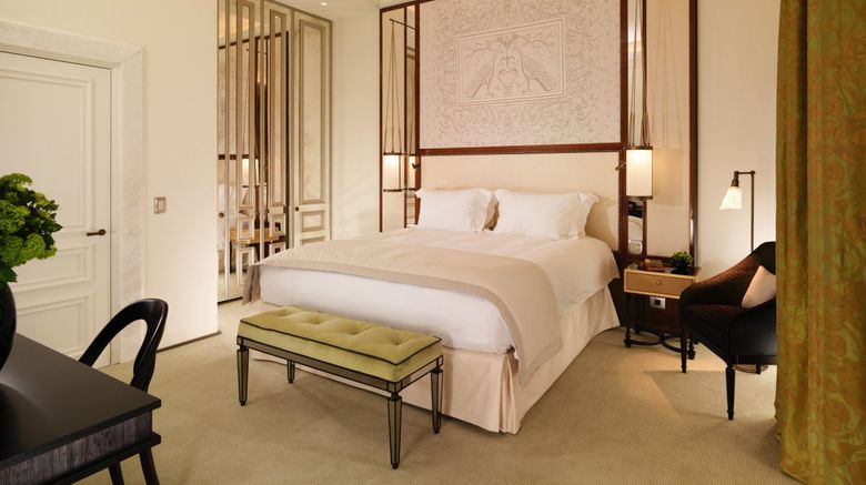 <b>Hotel Eden Room</b>