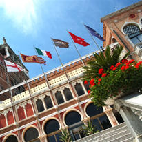 Hotel Excelsior
