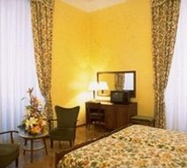 Hotel Massimo D'Azeglio Room