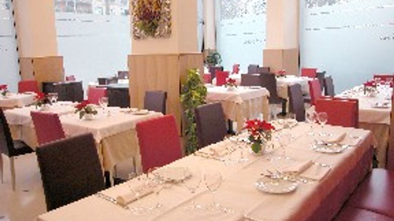 <b>Windsor Hotel Restaurant</b>