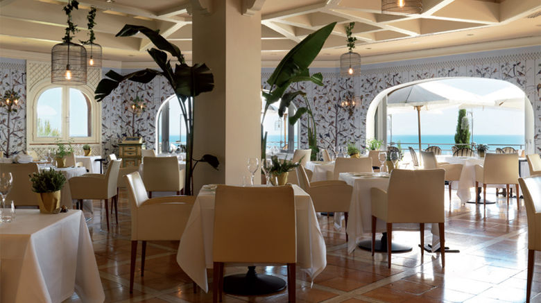 <b>Il Pellicano Hotel Restaurant</b>