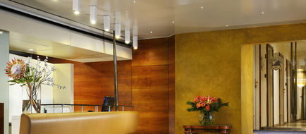 Kraft Hotel Lobby