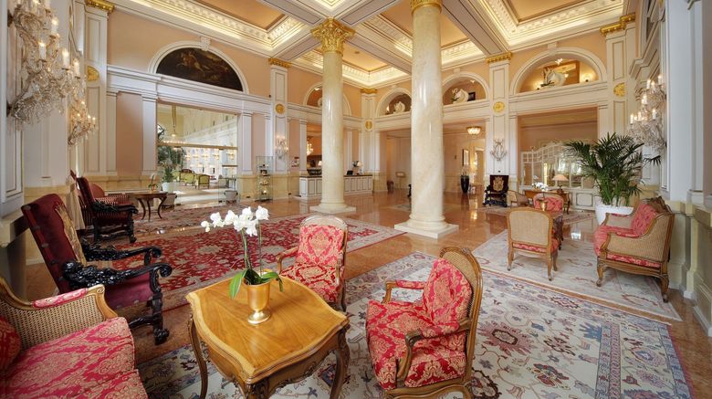 <b>Hotel Palace Merano Lobby</b>