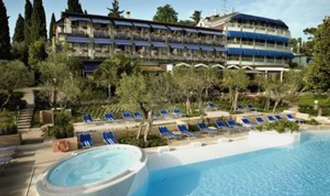 Olivi Hotel Exterior