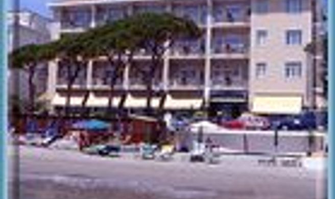 B&B Hotel Diano Marina Palace Exterior