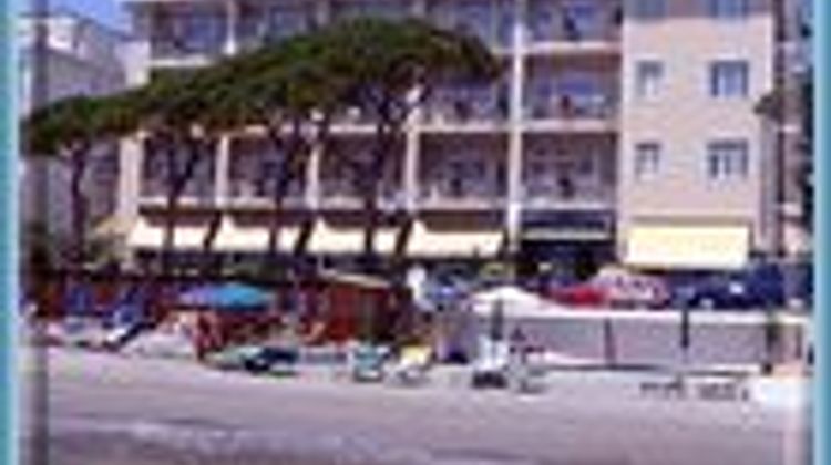 B&B Hotel Diano Marina Palace Exterior