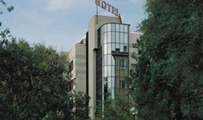 Hotel Martini Exterior