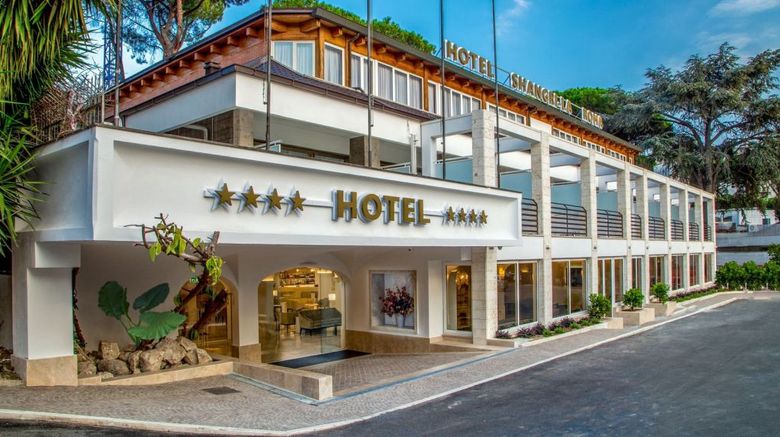 <b>Hotel Shangri-La Roma Exterior</b>