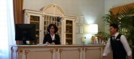 Silla Hotel Lobby