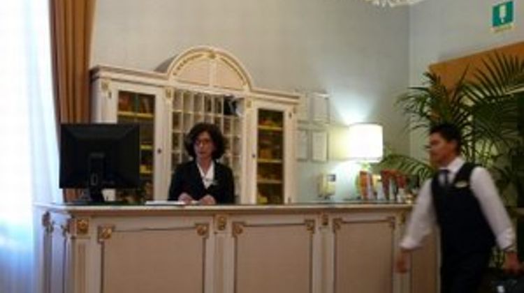 Silla Hotel Lobby