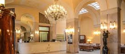 Vittoria Hotel Lobby
