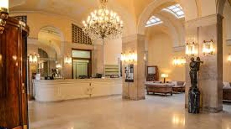 <b>Vittoria Hotel Lobby</b>