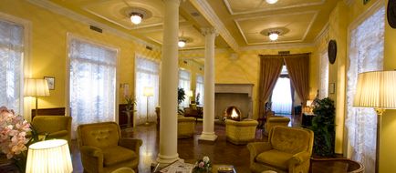 Grand Hotel Vittoria Lobby