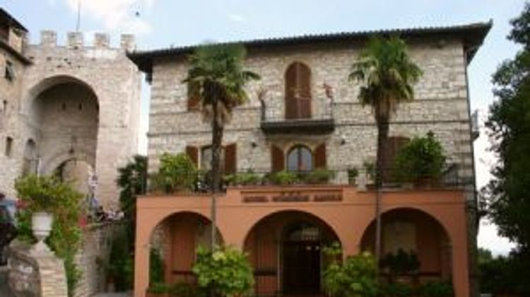 Windsor Savoia Exterior