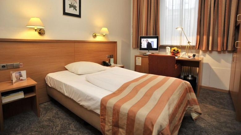 <b>Hotel Central Molitor Room</b>