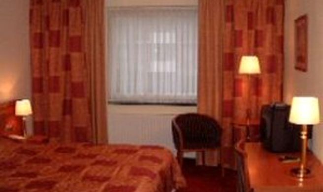 Alliance Hotel Parkhotel Rooding Room