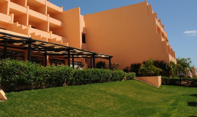 Dom Pedro Meia Praia Apartamentos Exterior