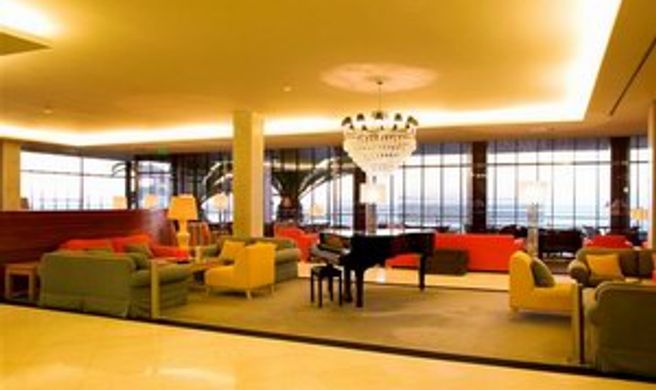 Hotel Algarve Casino Lobby