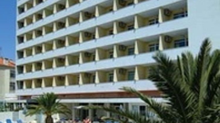 Carcavelos Beach Hotel Exterior