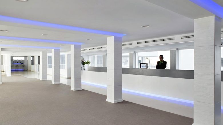 <b>Hotel Ibersol Alay Lobby</b>