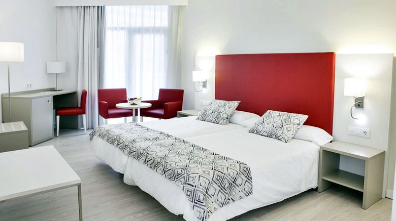 <b>Hotel Ibersol Alay Room</b>